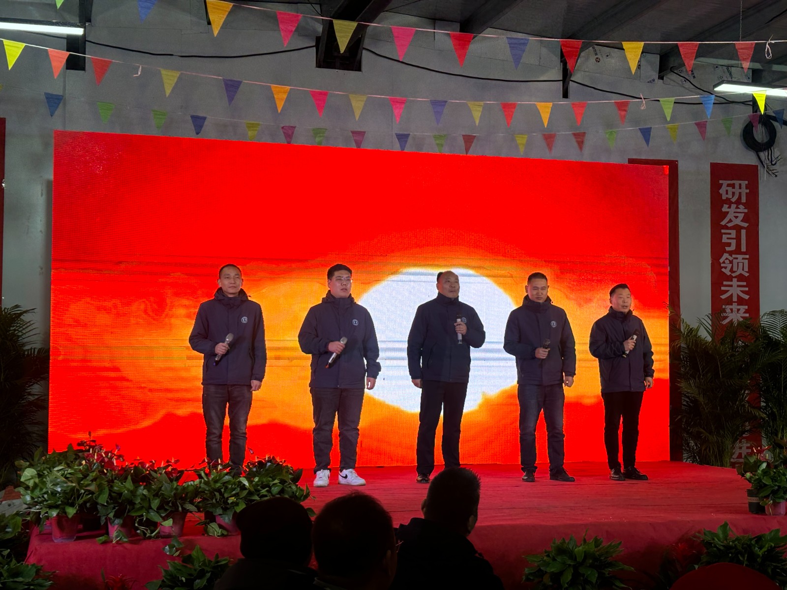 1736228277898355.jpg 1736228277898355.jpg